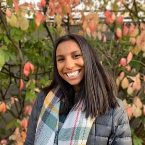 Meet your Posher, Maria